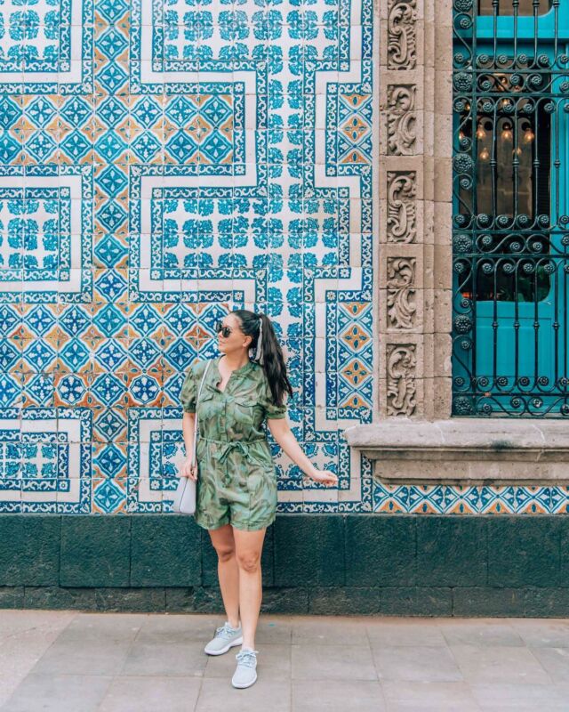 Casa de los Azulejos 💙💙💙

Shop my travel outfit on LTK: 
https://liketk.it/3Ysu1

#liketkit #LTKcurves #LTKtravel #LTKFind

 #wtfabtravel