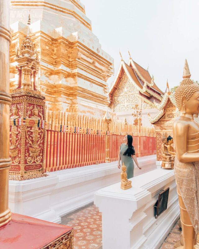 There are soo many incredible temples to visit in Thailand, and this golden temple in Chiang Mai was no exception. 💛

We booked a sunset temples tour through @getyourguide and it was a great way to see a few different harder to reach temples. We love booking with GetYourGuide when we’re abroad because we know it’ll be a seamless experience! 

@getyourguidecommunity, #getyourguidecomunity